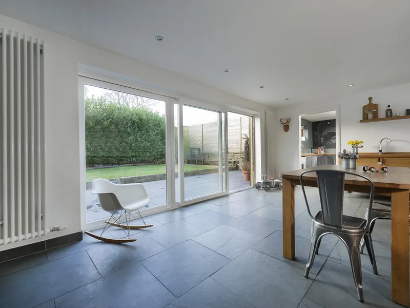 Sliding Windows Bayswater
